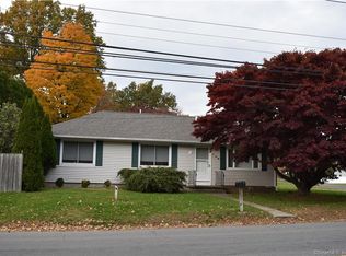 158 Eckart St, Bridgeport, CT 06606