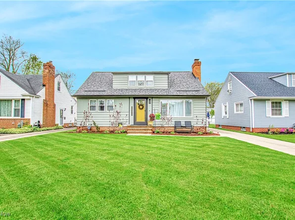 16419 Parklawn Ave, Middleburg Heights, OH 44130