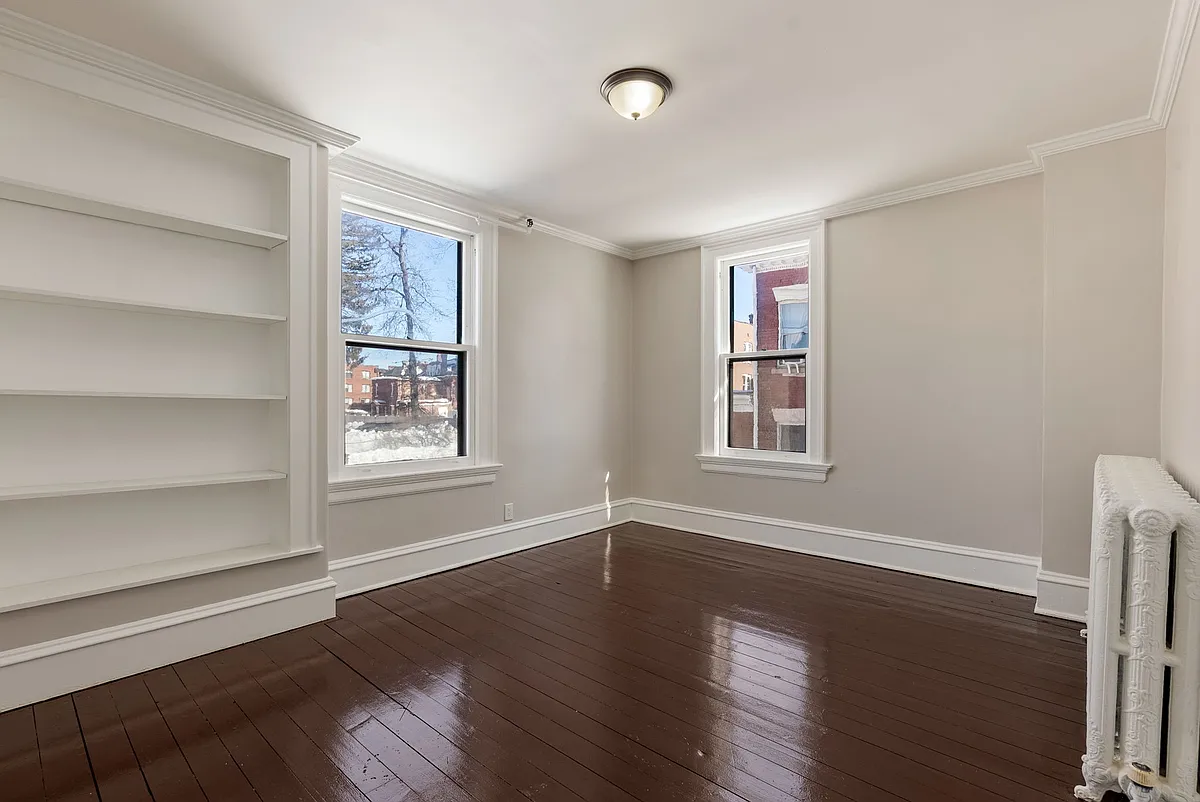 Building Photo - 360 Farmington Ave #6