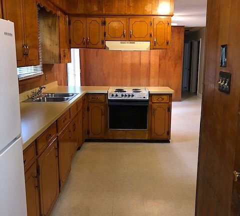 5th image of 112 Shelby St