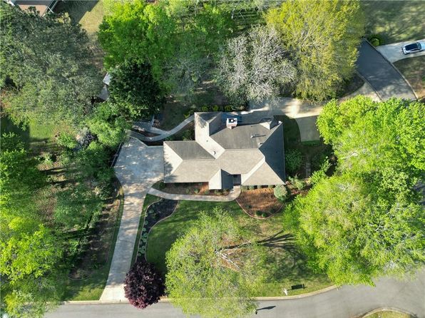 2025 Golden Ridge Cir, Cumming, GA 30040