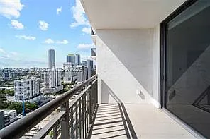 999 SW 1st Ave #2406 — Photo 27
