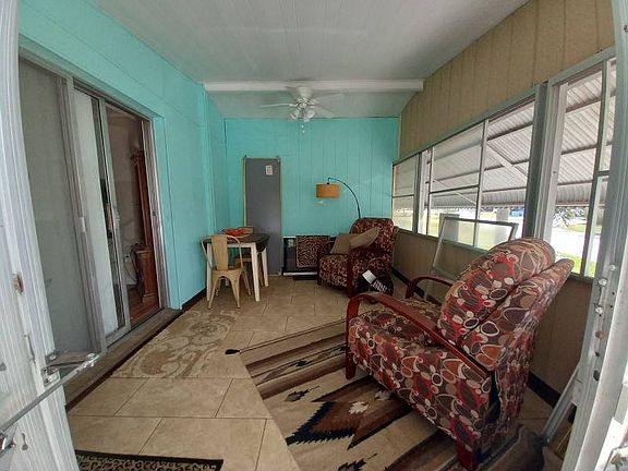 3rd image of 4121 71st Ct N #1156