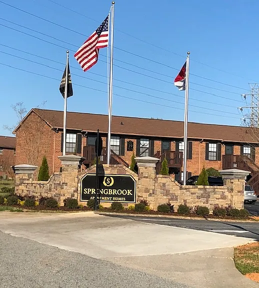 Springbrook Apartments — Photo 10