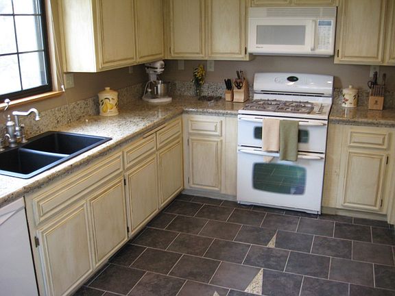 3rd image of 208 Turlock Dr