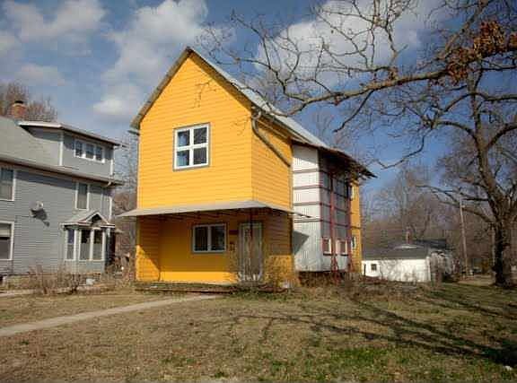 1144  Pennsylvania St Lawrence, KS listing photo #3