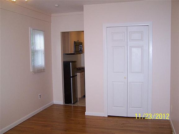 2nd image of 14011 London Ln