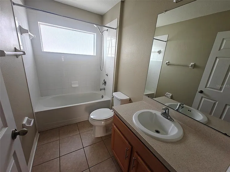 8225 Summer Wood Ln — Photo 18