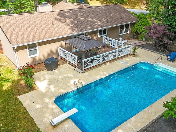 2nd image of 7726 Spring Oak Dr