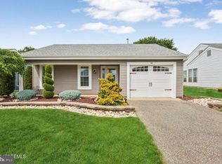 10 Weybridge Pl, Manchester, NJ 08759