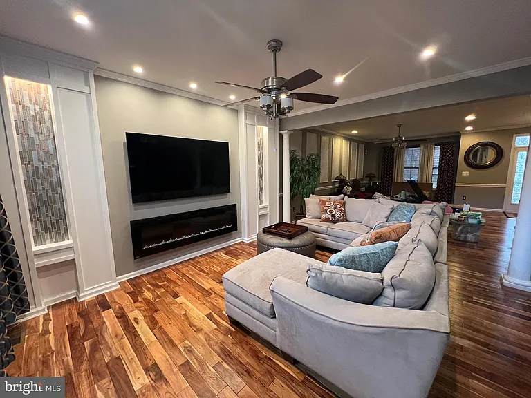 1116 S Olmsted Pkwy — Photo 9