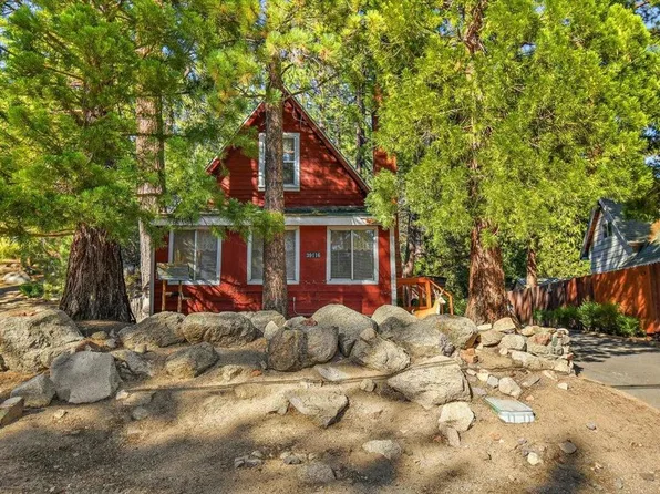 39116 Rim Of The World Dr, Fawnskin, CA 92333