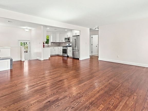 2nd image of 539 Logan Dr