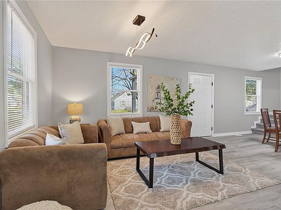 4th image of 1633 Rolfe Pl