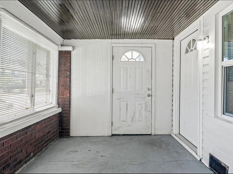 3624 N Illinois St — Photo 3