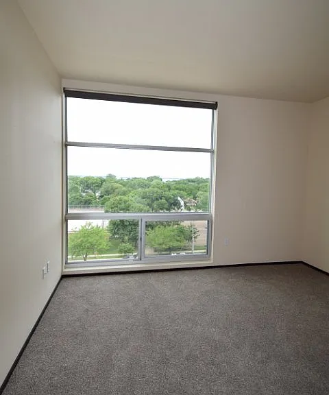 Galaxie High Rise Apartments — Photo 124