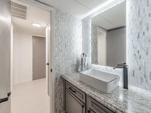 5300 Keller Springs Rd APT 1095, Dallas, TX 75248