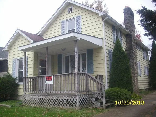 26 Cherry St, Albion, PA 16401