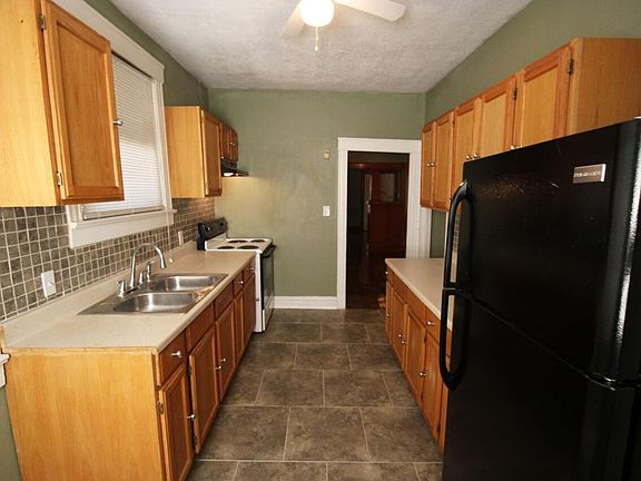 5th image of 3841 Benton Blvd
