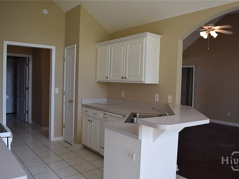 63 Edie Ct — Photo 8