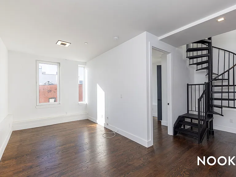 794 Rogers Ave #4D — Photo 1