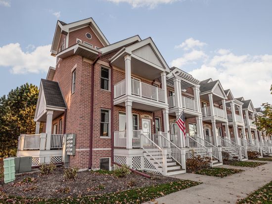 301 54th St, Kenosha, WI 53140