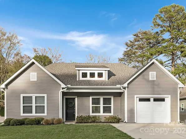 3708 Small Ave, Charlotte, NC 28269