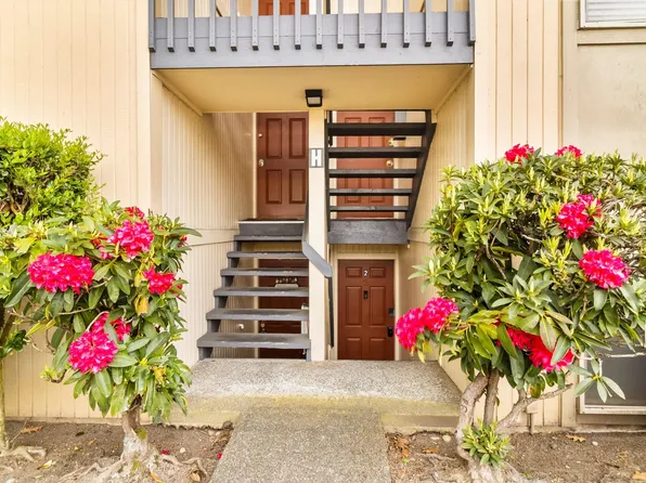 31003 14th Ave S APT H1, Federal Way, WA 98003