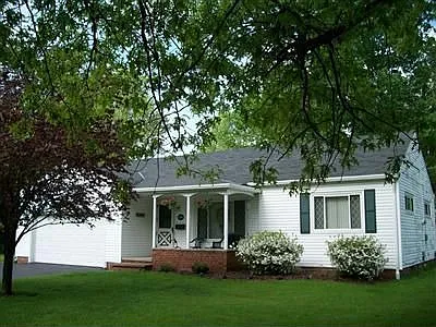4394 Selhurst Rd photo 1
