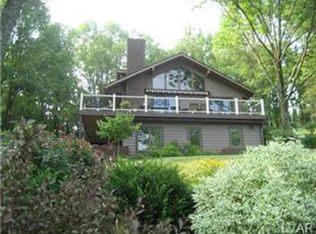 189 Treeline Dr, Pen Argyl, PA 18072