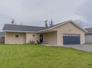 854 Marquette Loop, North Pole, AK 99705