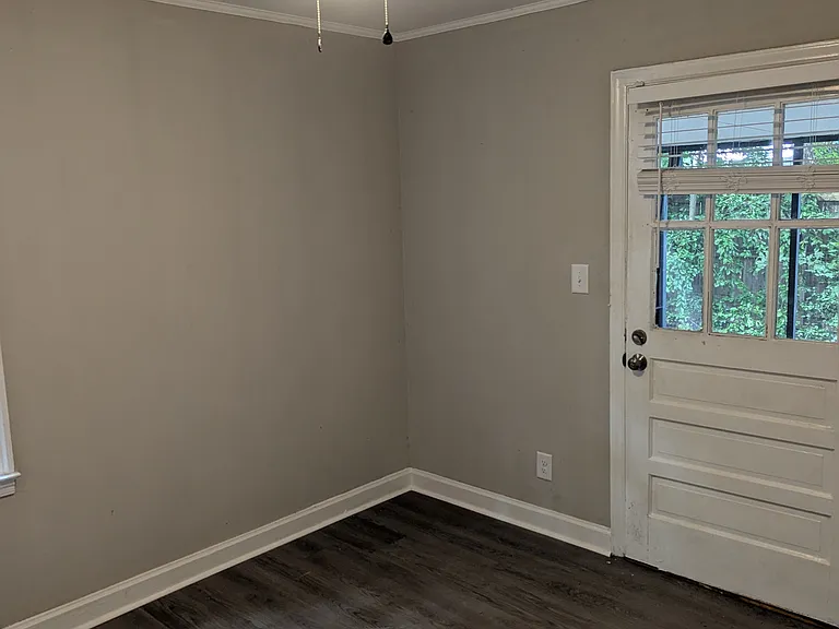1709 Anderson St — Photo 16