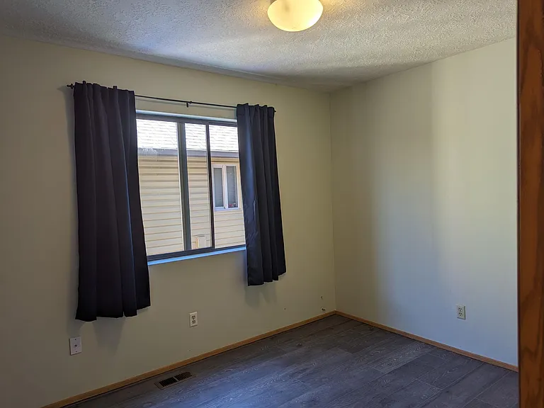 815 Sieverkropp Dr — Photo 23