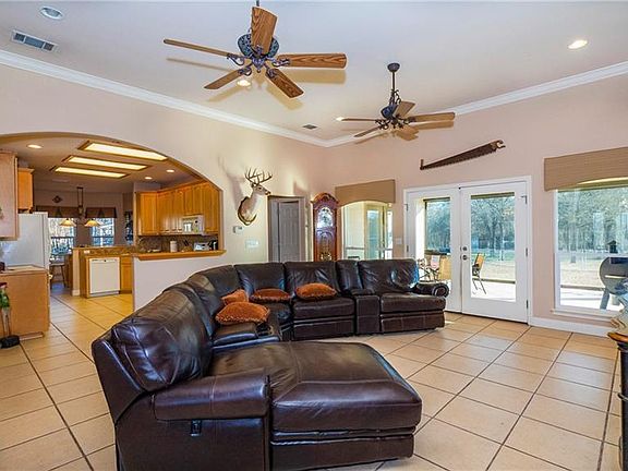 5th image of 901 County Road 340a