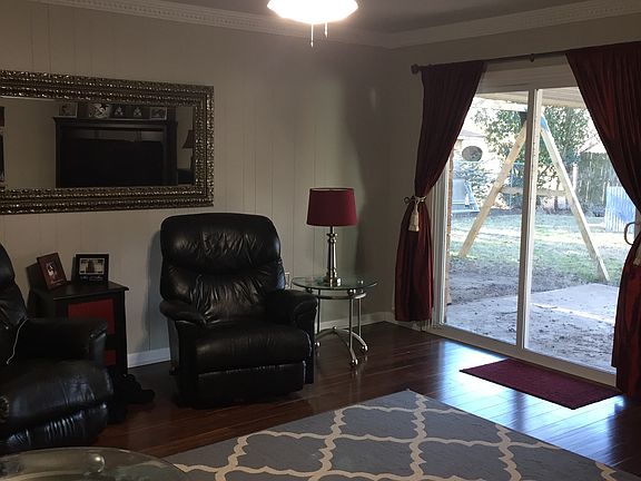 2nd image of 521 N Overlook Dr