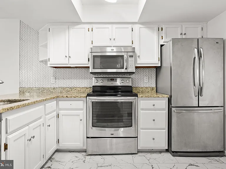 18616 Pier Point Pl — Photo 12