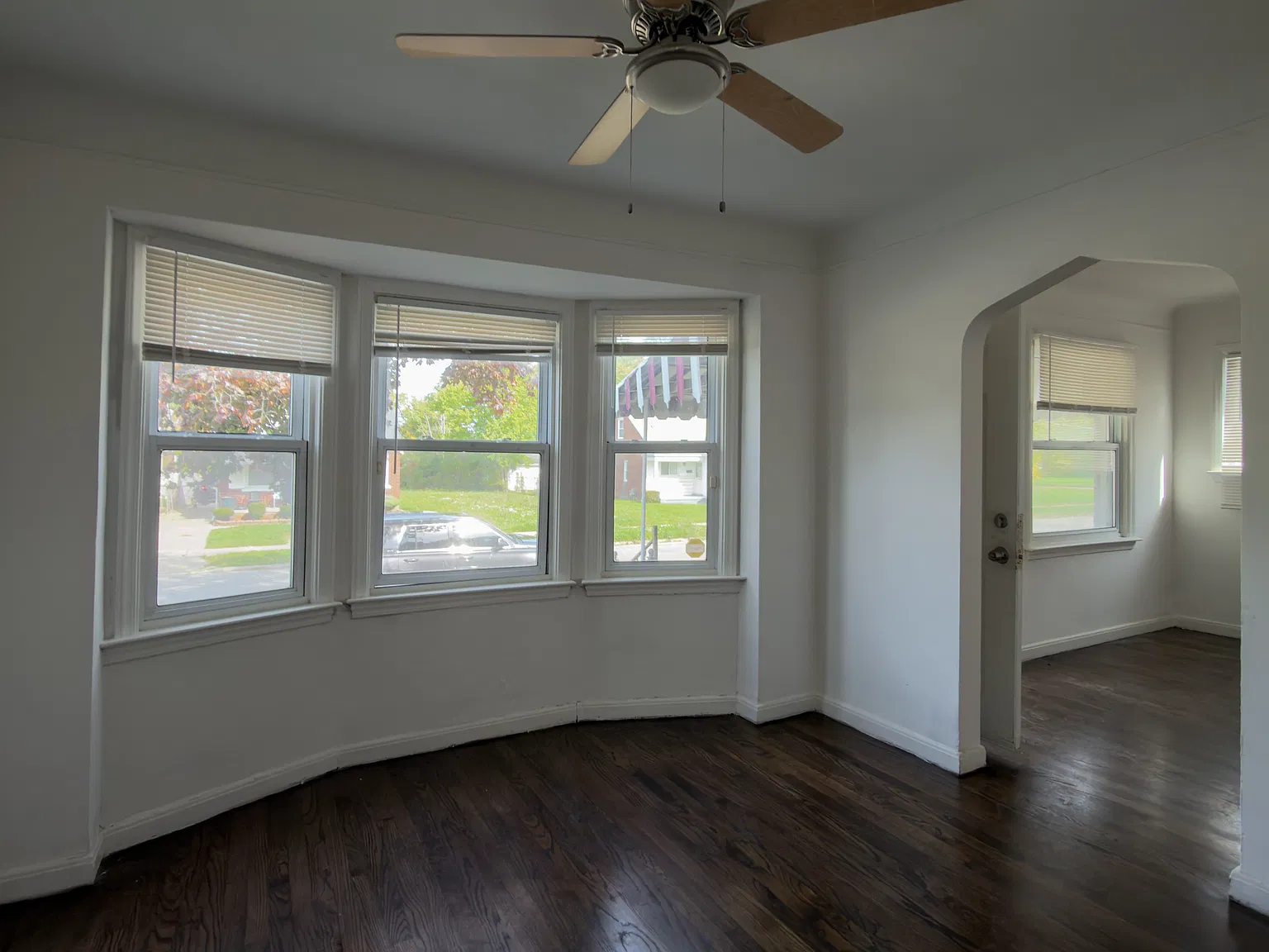 3 bed, 1029 sqft, $1,250 — Photo 3