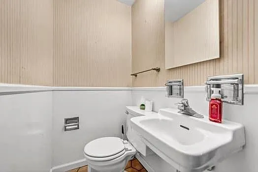 44 Ava Ln — Photo 6