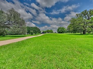 810 Highway 237, Burton, TX 77835