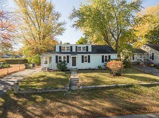 10 Parade Rd, Warwick, RI 02886