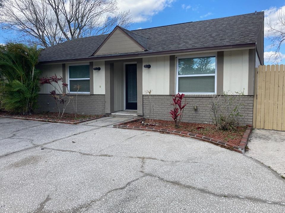 1st image of 3207 Sandspur Dr