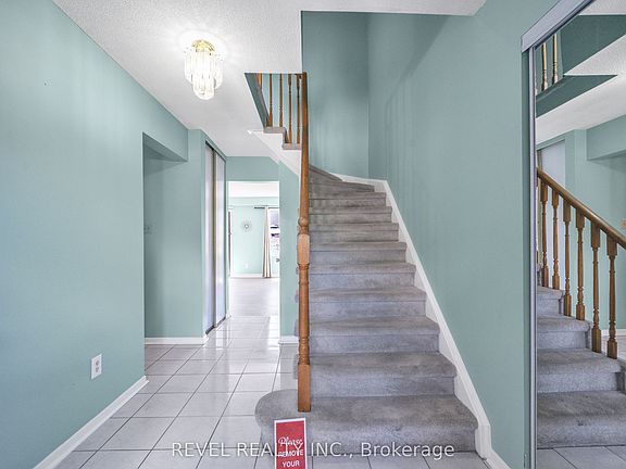 5th image of 11 Carr Dr