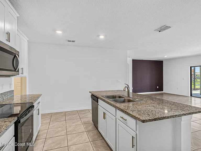 3419 Foggy Mist Rd SE — Photo 7