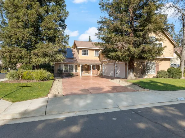 2011 Calimyrna Ave, Clovis, CA 93611