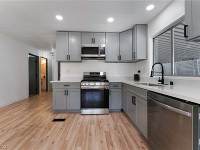 3447 Jewel Cave Dr, Las Vegas, NV, 89122