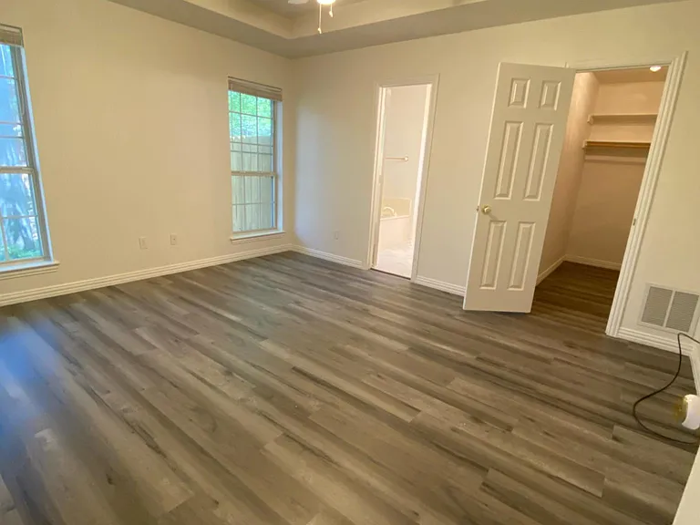 1212 Oak Valley — Photo 8