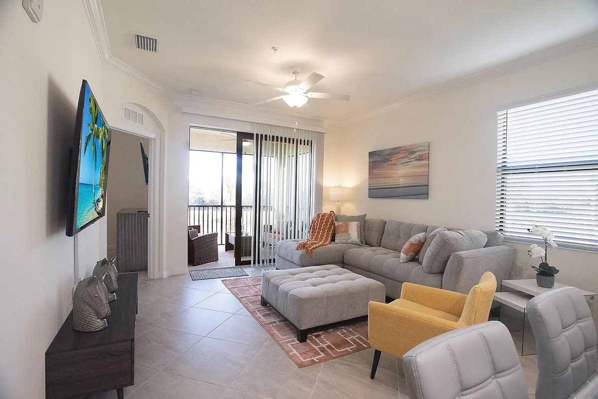 Building Photo - 17724 Gawthrop Dr #308