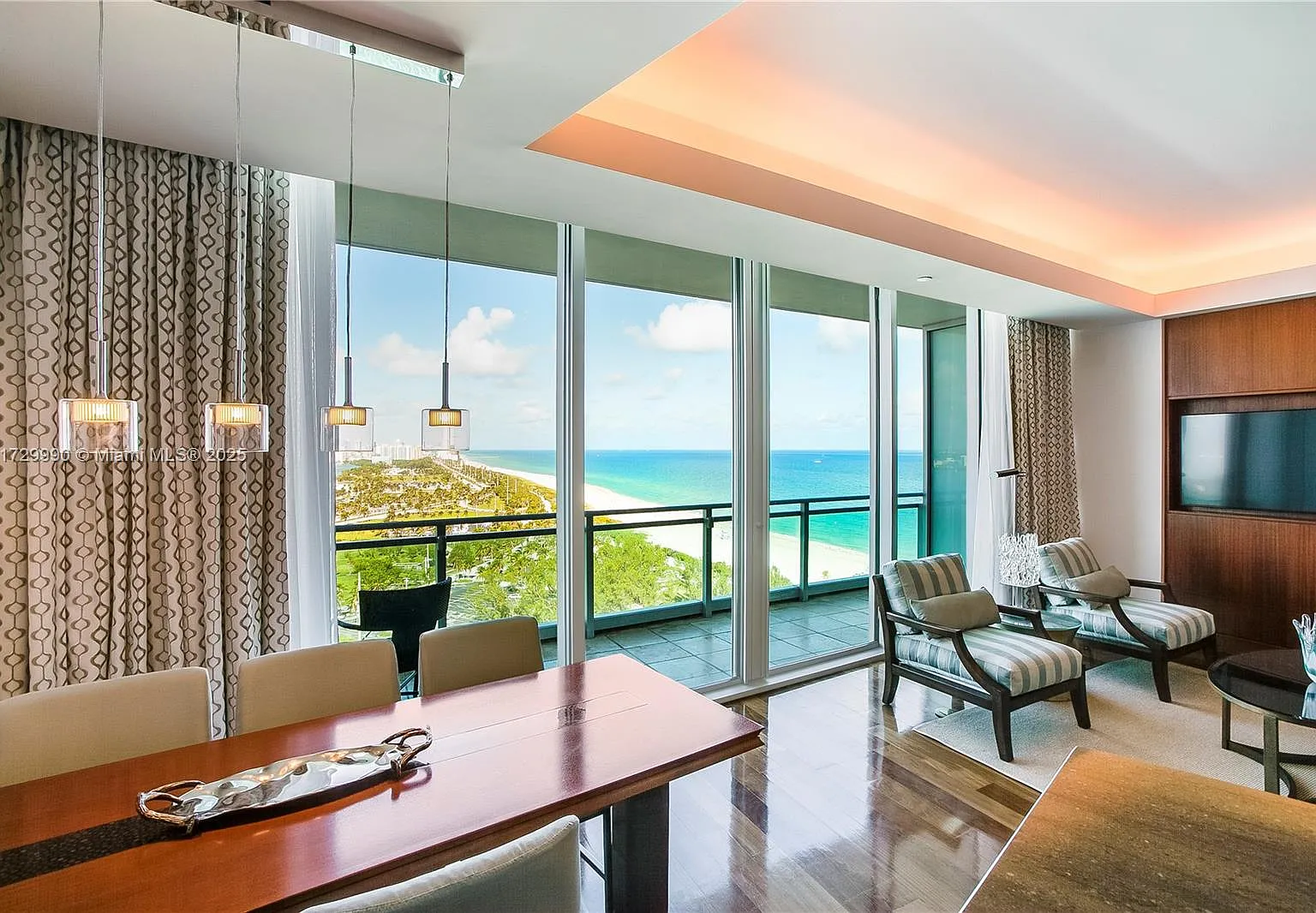 10295 Collins Ave Hotel C — Photo 2