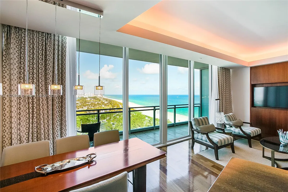 Building Photo - 10295 Collins Ave #1613