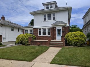 348 Hewlett Pkwy, Hewlett, NY 11557